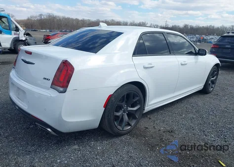 2022 Chrysler 300 Touring L z USA, uszkodzony, nr VIN 2C3CCADG8NH134439